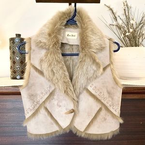 River Island, Beige Faux Suede & Fur Women's Cropped Vest, Size Small